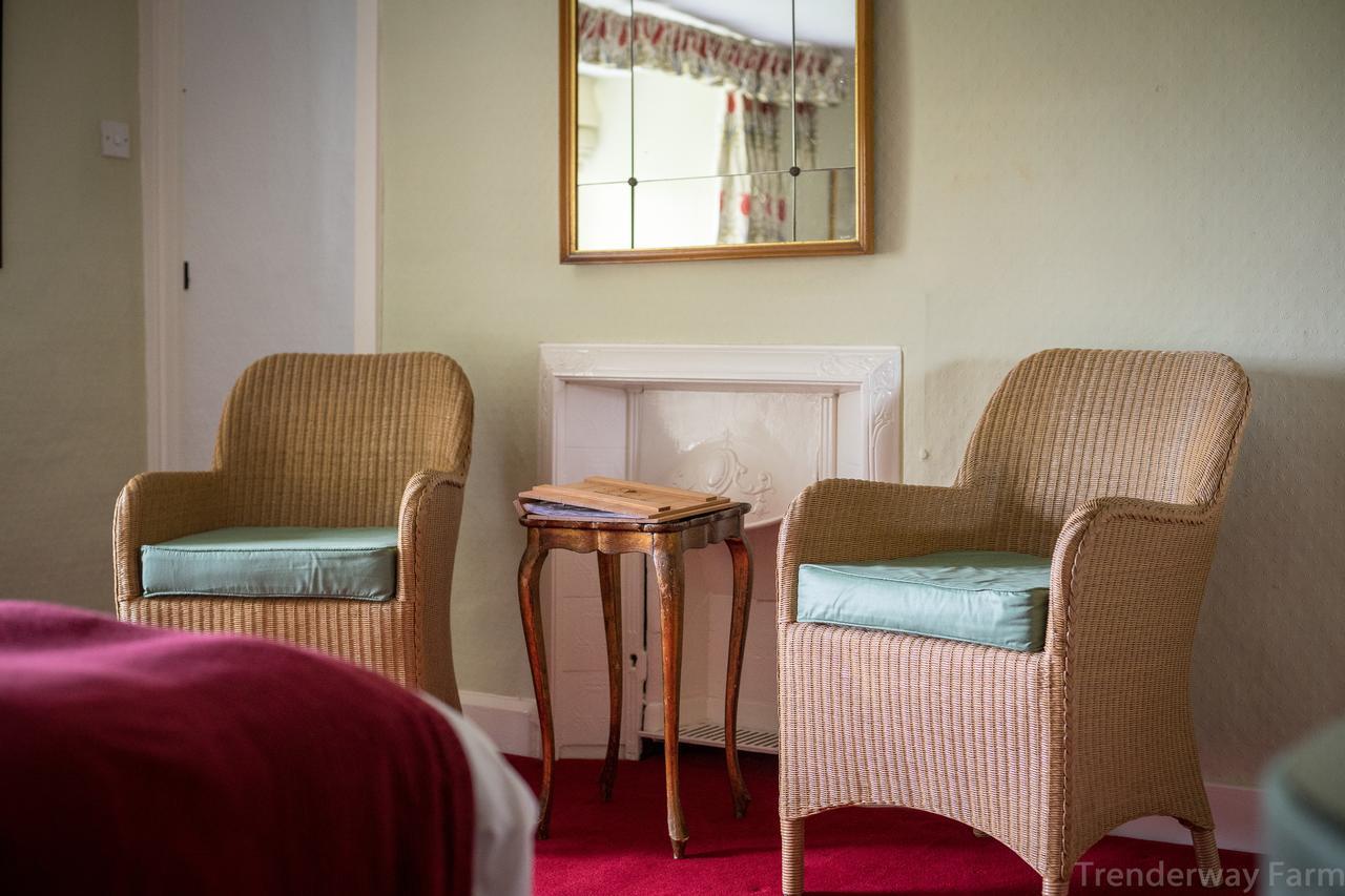 Trenderway Farm Bed & Breakfast ลู ภายนอก รูปภาพ