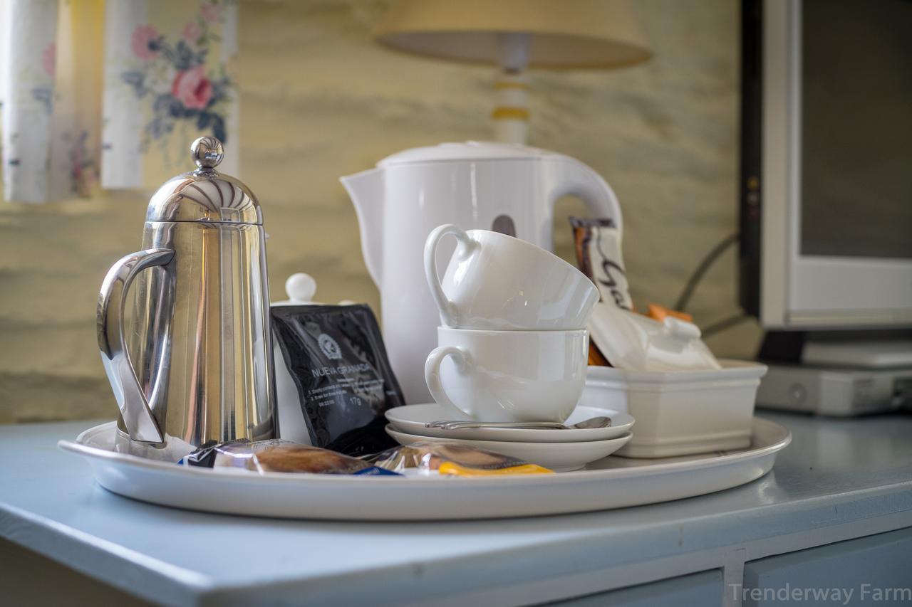 Trenderway Farm Bed & Breakfast ลู ภายนอก รูปภาพ