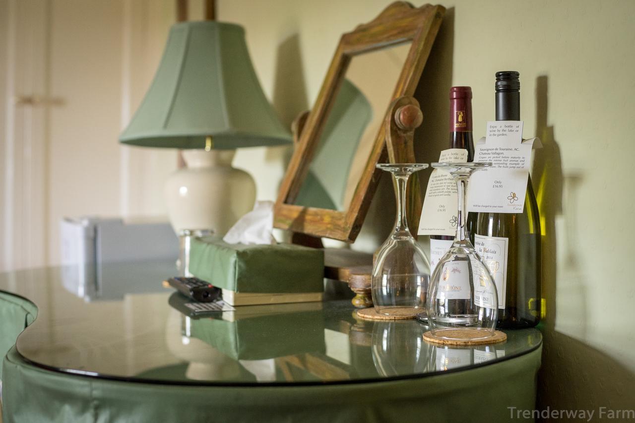 Trenderway Farm Bed & Breakfast ลู ภายนอก รูปภาพ